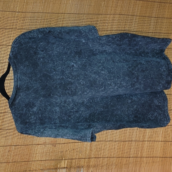 Deadstock. Streetwear. Man Boohooman. T shirt. Size Large. Paisley drip face. - Picture 6 of 6